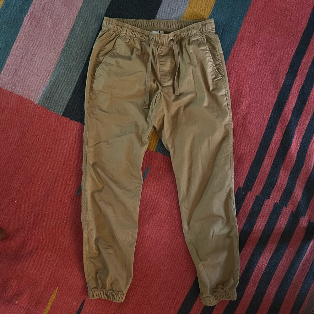 Gap khaki joggers